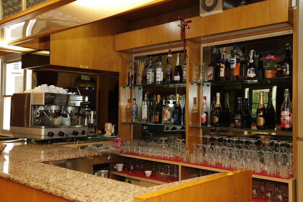 Hotel Villa Dina Rimini Kültér fotó