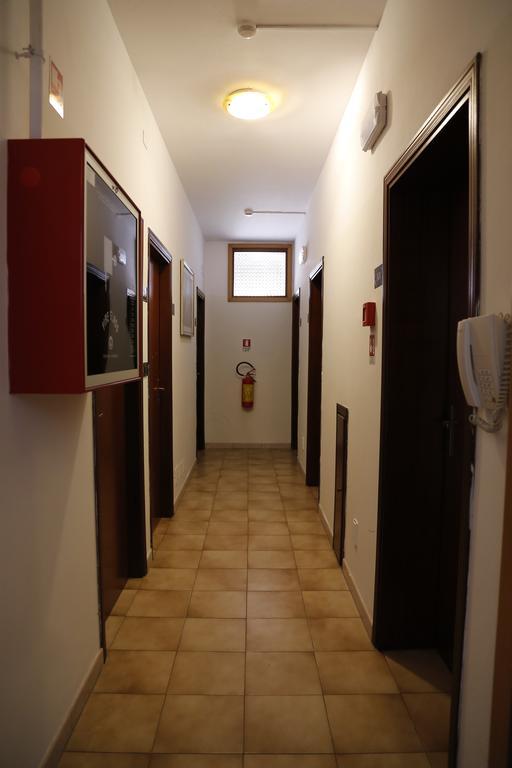 Hotel Villa Dina Rimini Kültér fotó